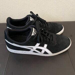 ASICS Black and White Men's Shoes